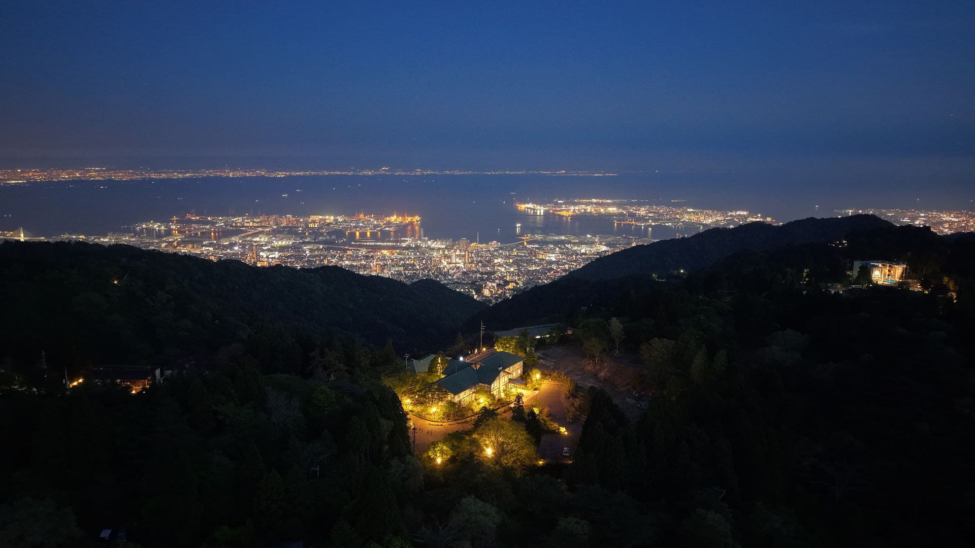 六甲山サイレンスリゾート建物
